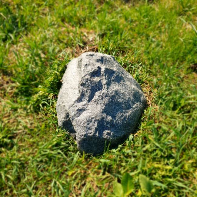 Искусственный валун "ЛЮКС", D30-2, серый Искусственный валун "ЛЮКС", D30-2, серый