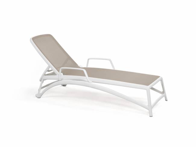 Шезлонг-лежак пластиковый Atlantico белый, тортора 1720-2040х700х350 мм