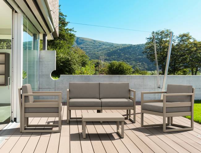 Комплект пластиковой мебели Mykonos бежевый, светло-коричневый Комплект пластиковой мебели Mykonos бежевый, светло-коричневый