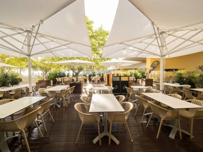 Зонт профессиональный телескопический 4х4 м Capri Starwhite белый, слоновая кость 4000х4000 мм