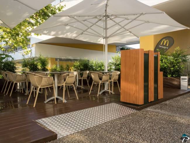 Зонт профессиональный телескопический 4х4 м Capri Starwhite белый, слоновая кость 4000х4000 мм